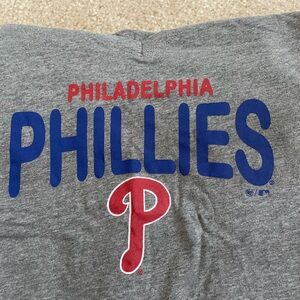 Philadelphia Phillies Vneck Tee